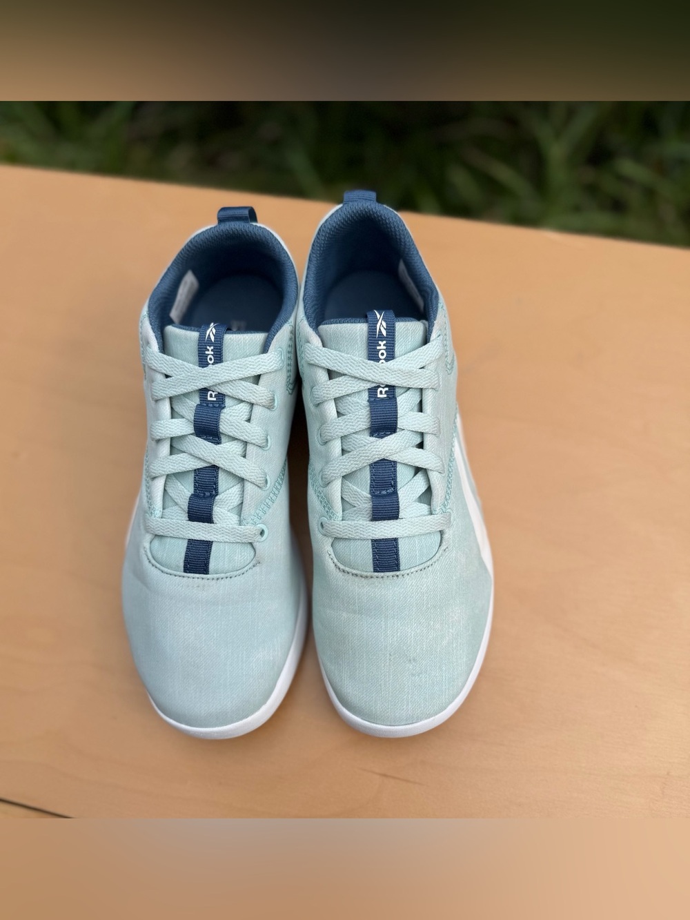 Reebok Light Teal and Navy Knit Running Athletic Sneakers Women’s 7